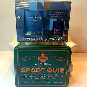 NEW 2 PIECE MENS SET 1 SPORTS 100 QUESTIONS QUIZ & 1 SCENTED BATH SALT 1 CANDLE